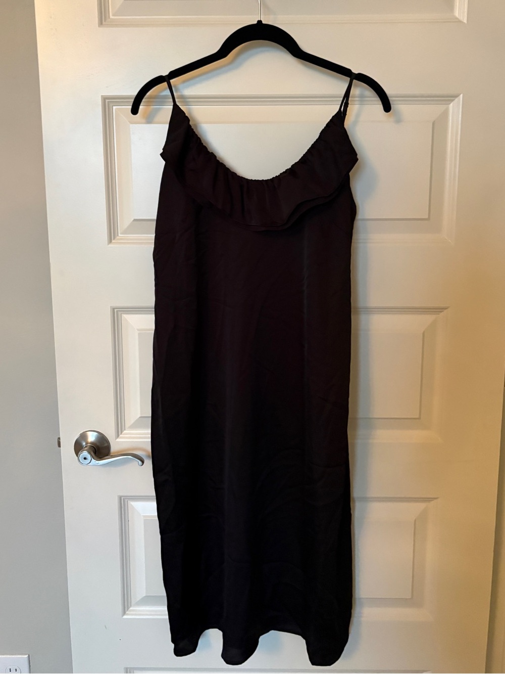 BCBGeneration Black Ruffle-Trim Midi Slip Dress new size 10
